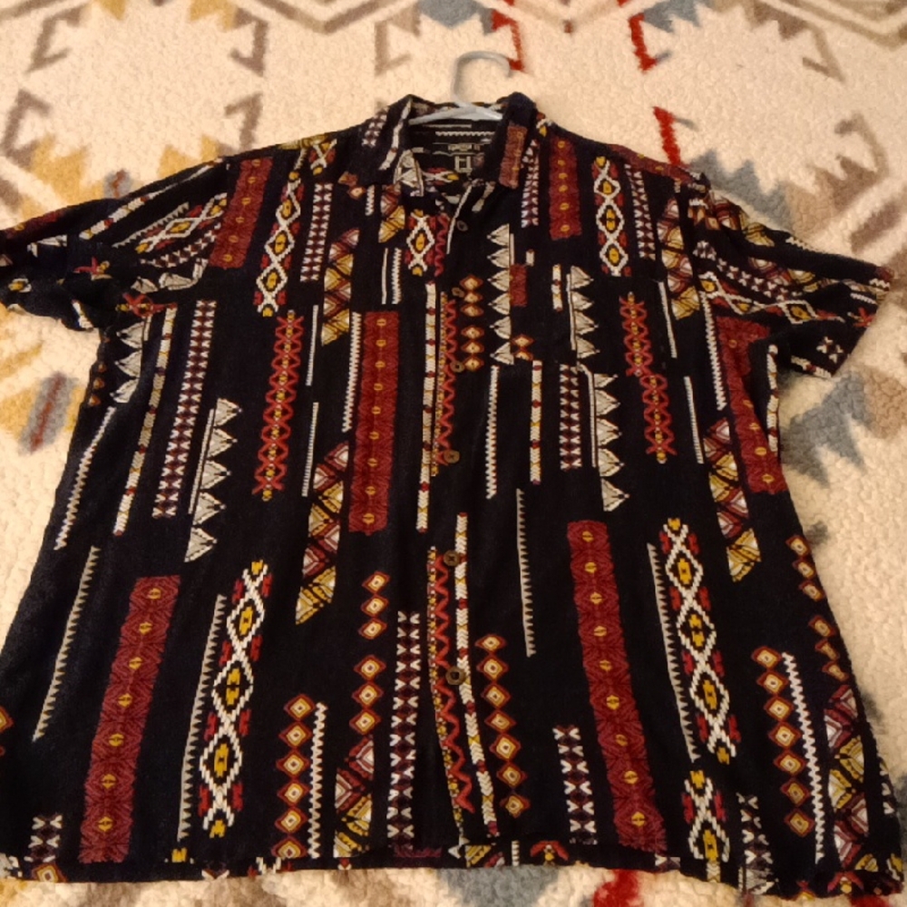 Forever 21 Multicolor Geometric Pattern Shirt - image 1